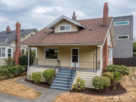 Photo of 7302 11th Avenue NE, Seattle, WA 98115 (MLS # 2471949)