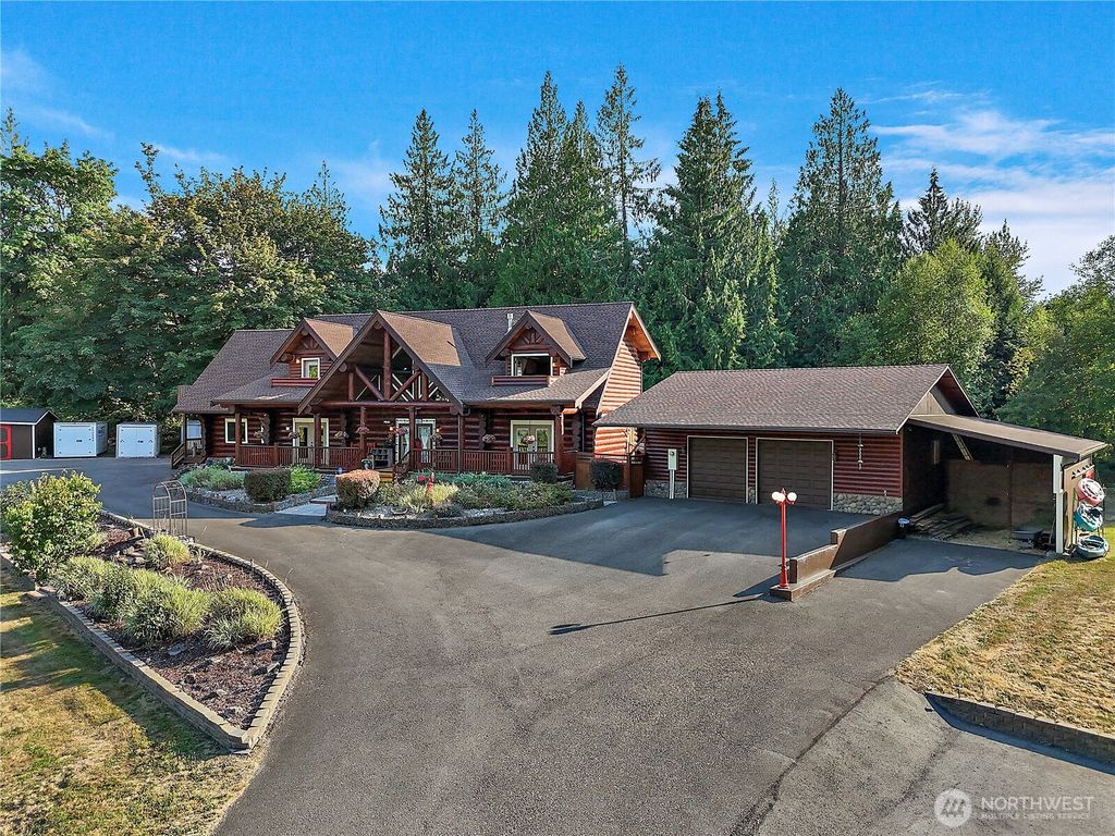Photo of 19219 SE 299th Place Pl, Kent, WA 98042 (MLS # 2414732)