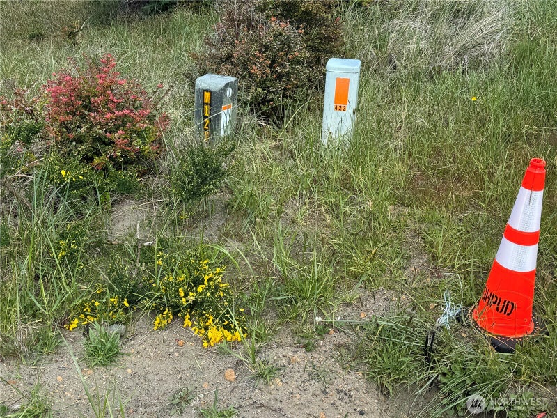 421 S Portal Loop SW