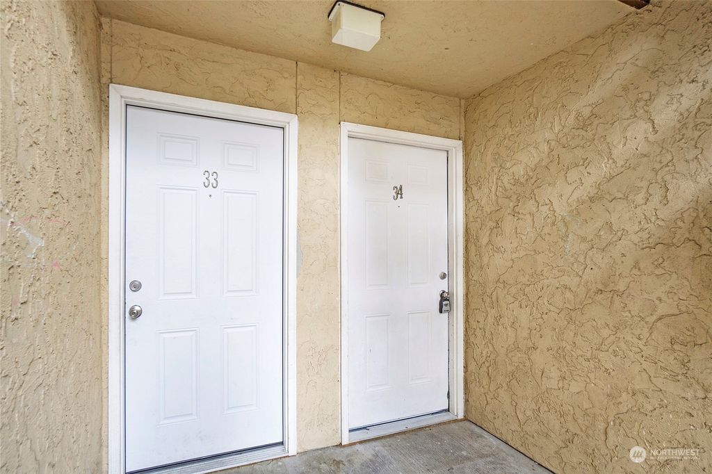 Photo of 12520 NE 145th Street #E34, Kirkland, WA 98034 (MLS # 2276520)