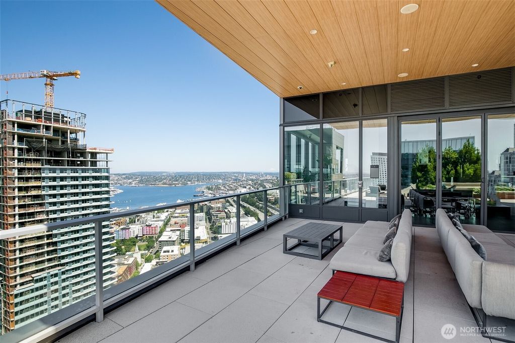 listing image 9361471648782972503