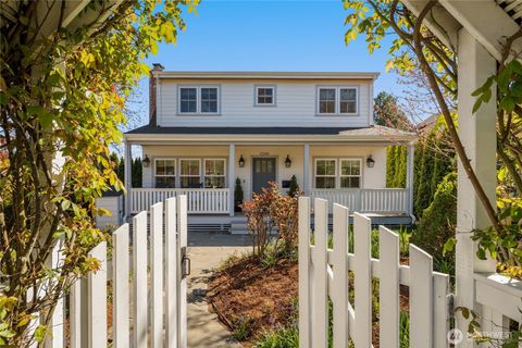 Photo of 2200 41st Ave Ave SW, Seattle, WA 98116 (MLS # 2503063)