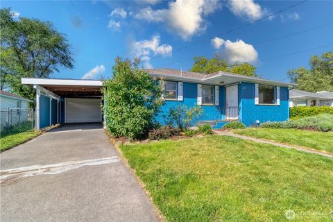 Photo of 122 Yellowstone ST, Walla Walla, WA 99362 (MLS # 2520734)