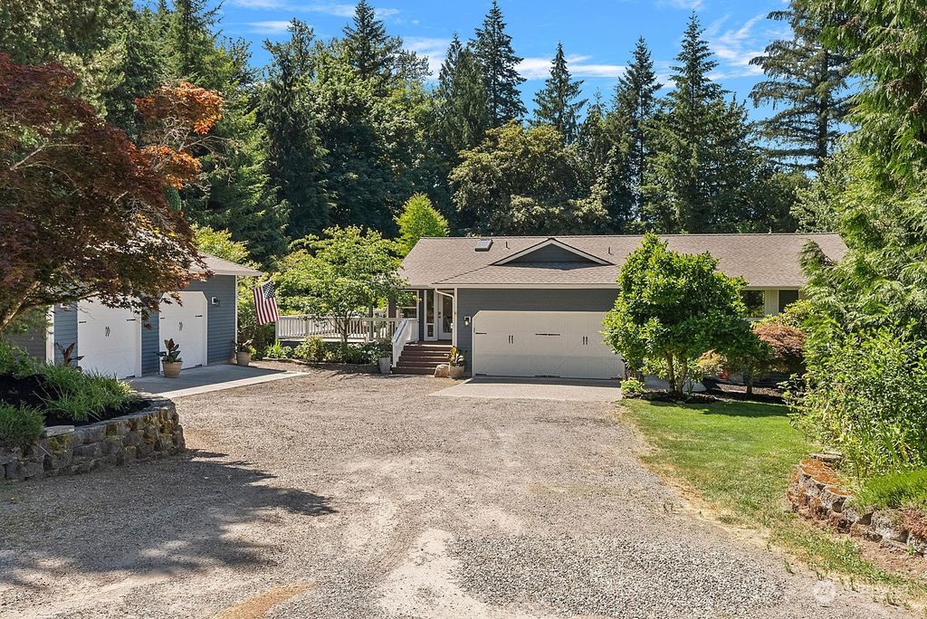 Photo of 4051 280th Avenue SE, Fall City, WA 98024 (MLS # 2265361)