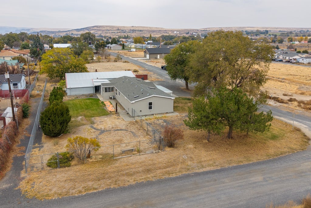 Photo of 739 S 2nd Place, Soap Lake, WA 98851 (MLS # 2597650)