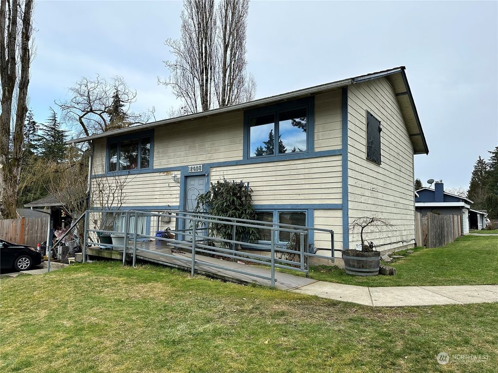 Photo of 12503 NE 157th Street, Woodinville, WA 98072 (MLS # 2071857)