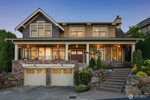 8241 Lakemont Drive NE Seattle WA 98115
