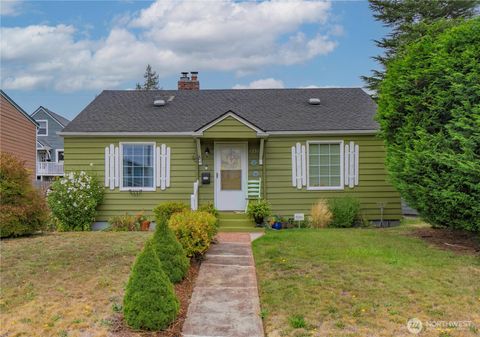 Photo of 1237 S Ridgewood Ave Ave, Tacoma, WA 98405 (MLS # 2438655)