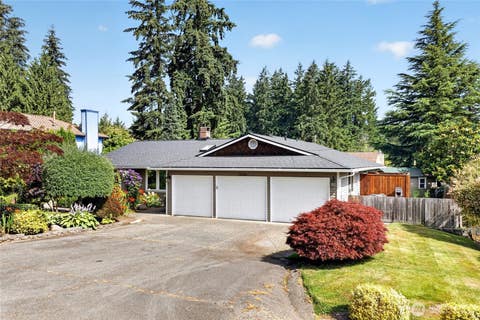 Photo of 10104 SE 268th Street, Kent, WA 98030 (MLS # 2549780)