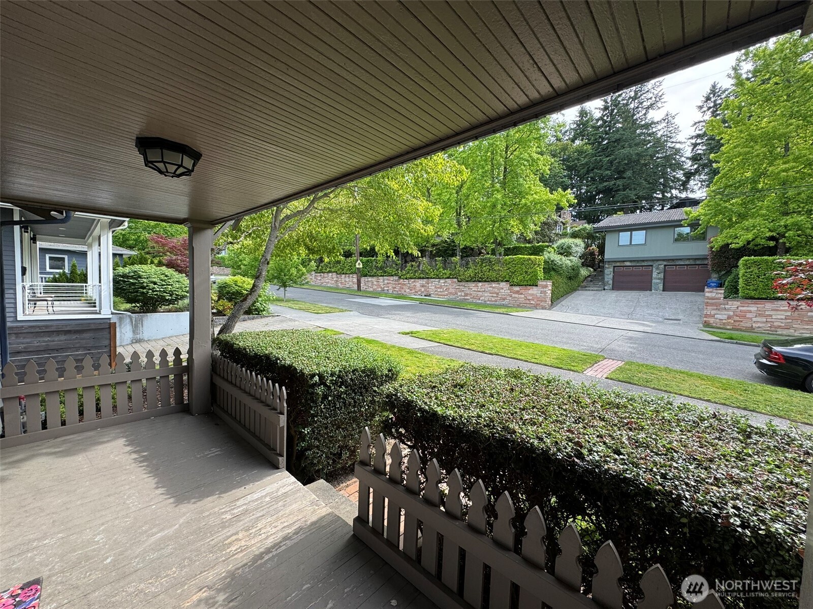 4521 49th Avenue NE
