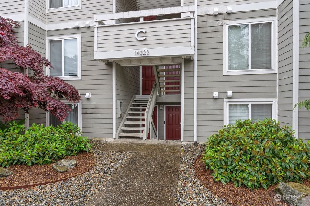 Photo of 14322 126th Avenue NE #C103, Kirkland, WA 98034 (MLS # 2241648)