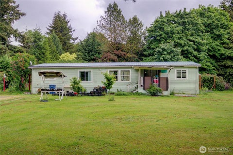 Photo of 7185 Old Hwy 99 N Road, Burlington, WA 98233 (MLS # 2526882)