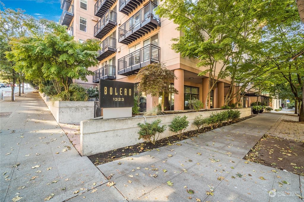 Photo of 1323 Boren Avenue #402, Seattle, WA 98101 (MLS # 2007276)