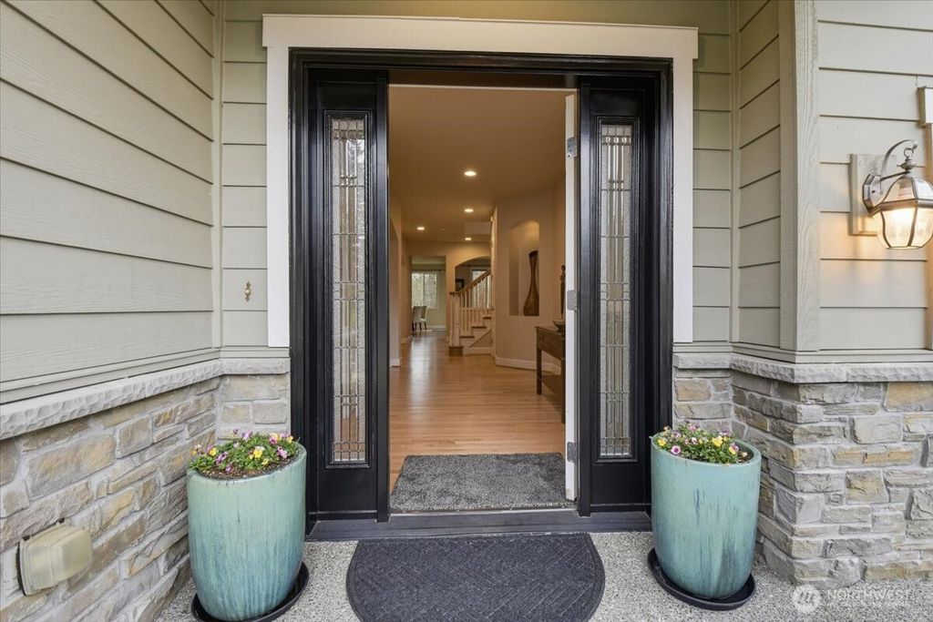 Photo of 26050 SE 23rd Place, Sammamish, WA 98075 (MLS # 2501513)