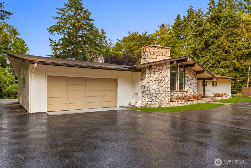 Photo of 5987 Tracyton Boulevard NW, Bremerton, WA 98311 (MLS # 2586216)