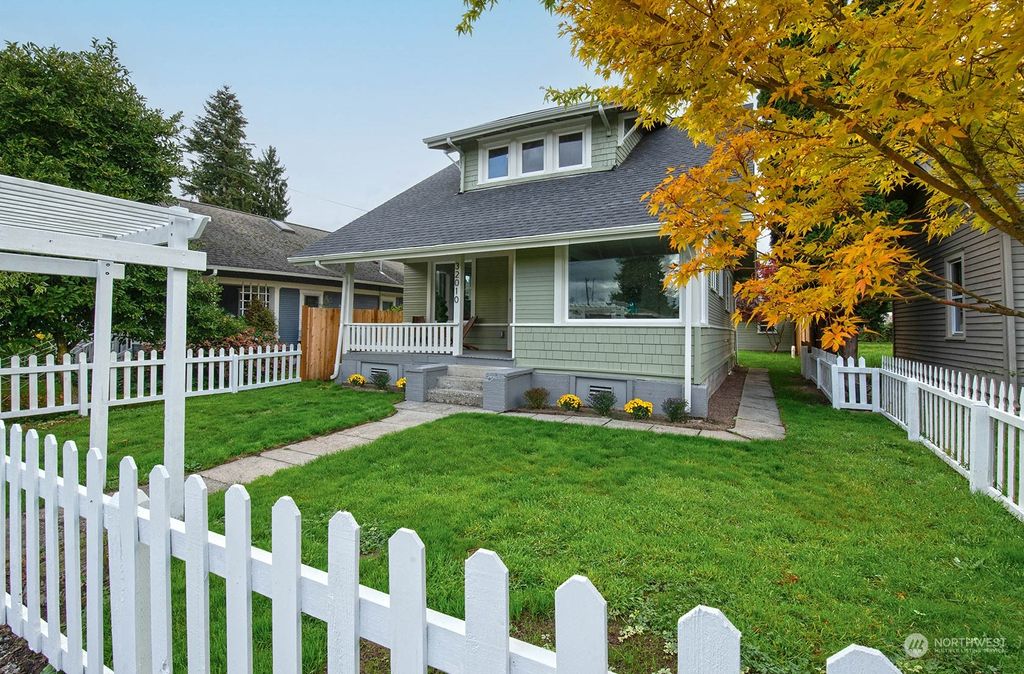 Photo of 32010 E Reitze Street, Carnation, WA 98104 (MLS # 2303140)