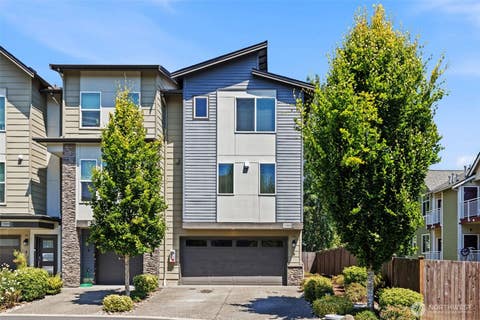 Photo of 12909 20th Drive W #G, Everett, WA 98204 (MLS # 2561838)