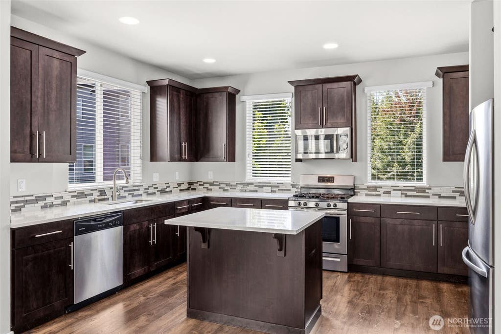 Photo of 12909 20th Drive W #G, Everett, WA 98204 (MLS # 2561838)