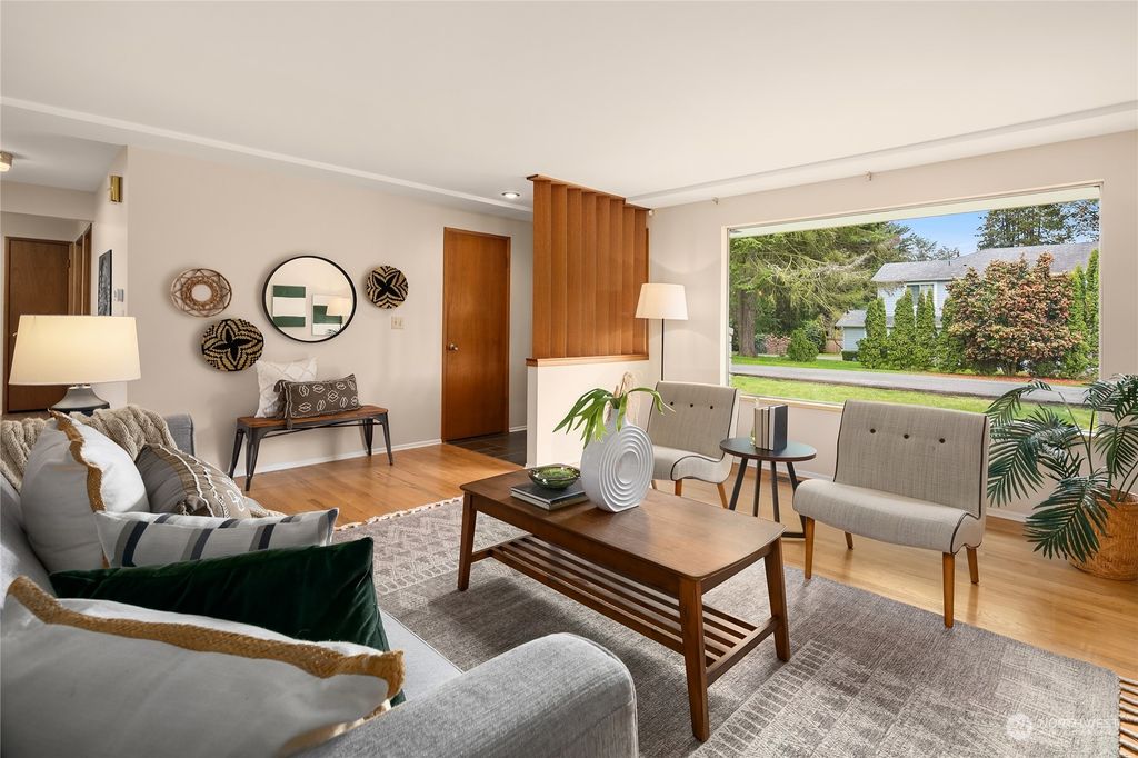 Photo of 1718 NE 143rd Street, Seattle, WA 98125 (MLS # 2058295)