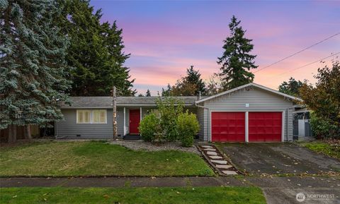 Photo of 25918 14th Avenue S, Des Moines, WA 98198 (MLS # 2453394)