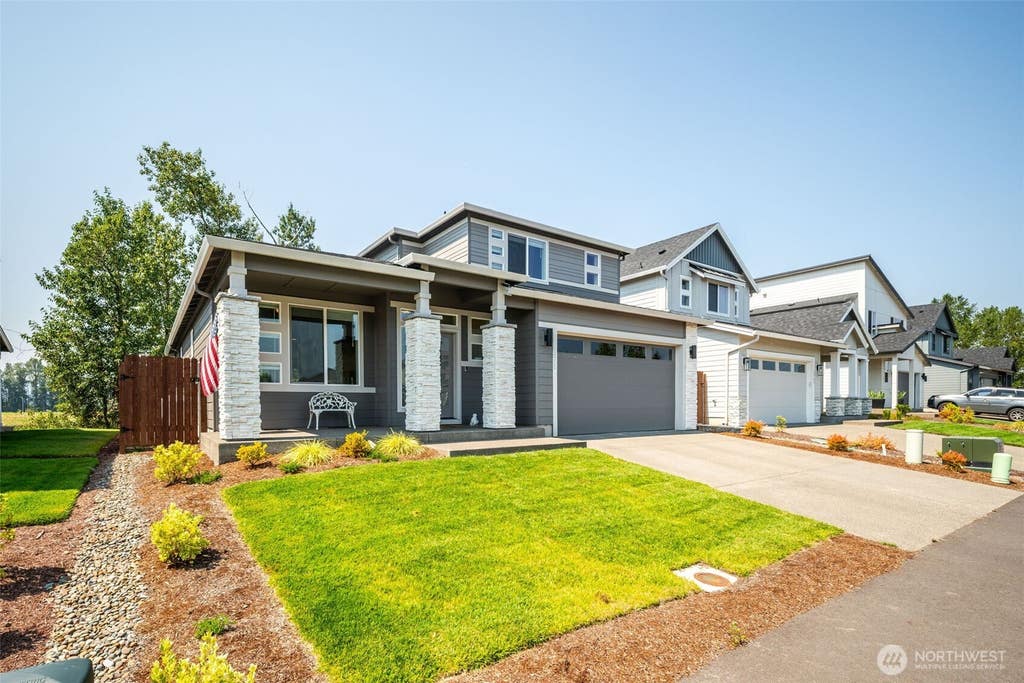 Photo of 2012 Fairway Drive, Kelso, WA 98626 (MLS # 2570349)