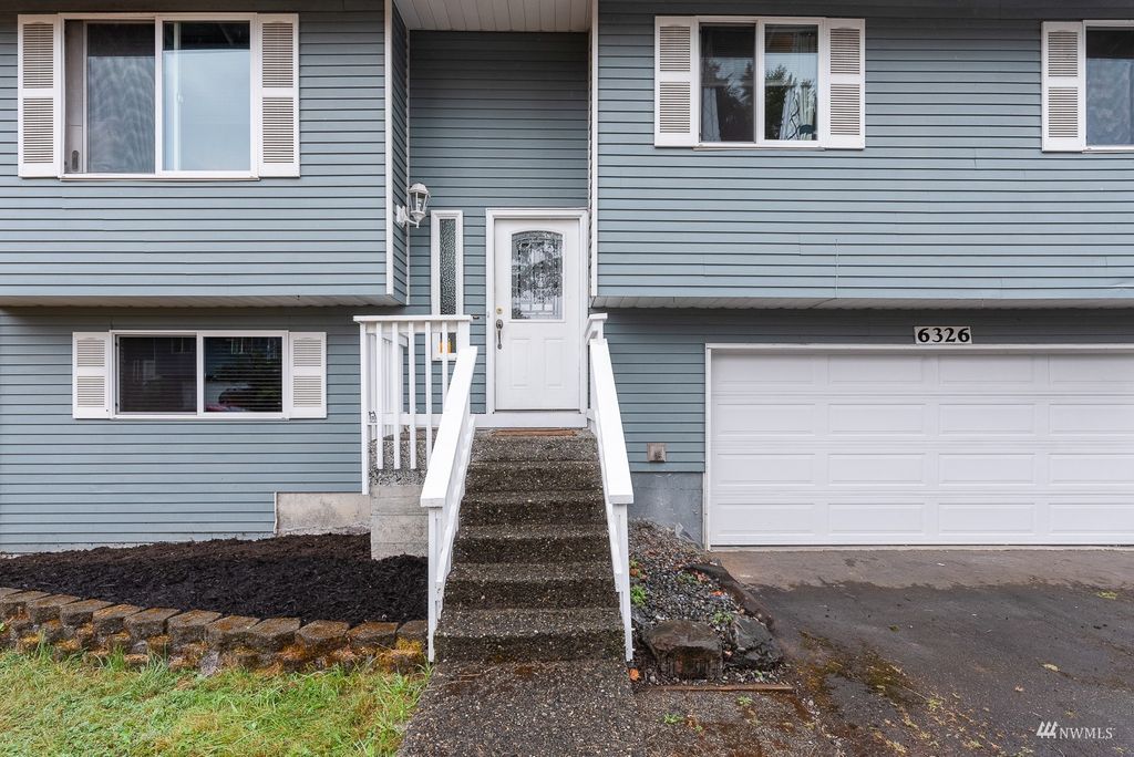Photo of 6326 95th St NE St, Marysville, WA 98270 (MLS # 1979659)
