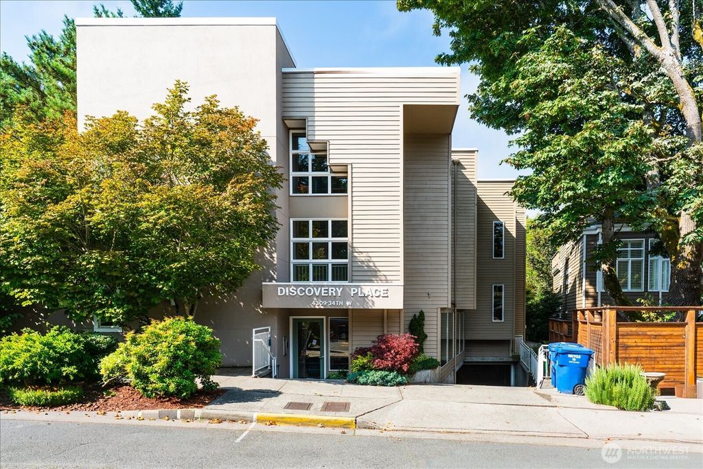 Photo of 4309 34th Avenue W #102, Seattle, WA 98199 (MLS # 2431708)