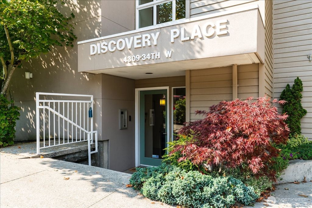 Photo of 4309 34th Avenue W #102, Seattle, WA 98199 (MLS # 2431708)