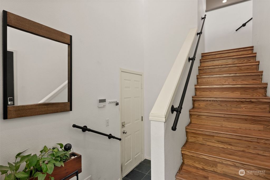 Photo of 440 S 51st Court #C302, Renton, WA 98055 (MLS # 2270221)