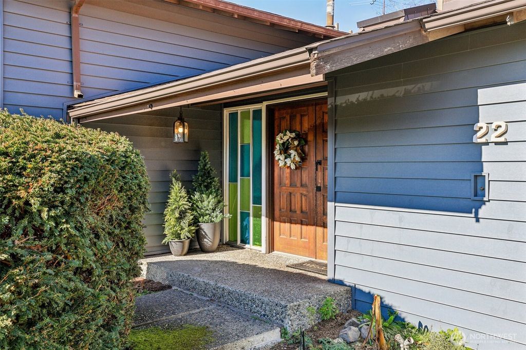 Photo of 22 R Place NE, Auburn, WA 98002 (MLS # 2479371)