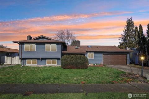 Photo of 22 R Place NE, Auburn, WA 98002 (MLS # 2479371)
