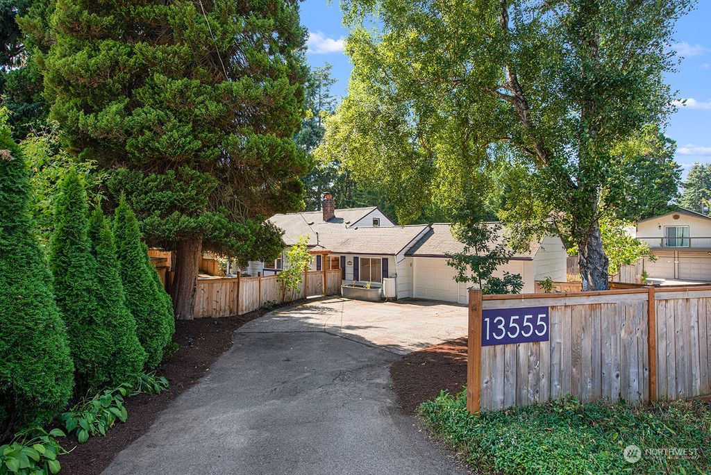 Photo of 13555 Roosevelt Way N, Seattle, WA 98133 (MLS # 2155070)