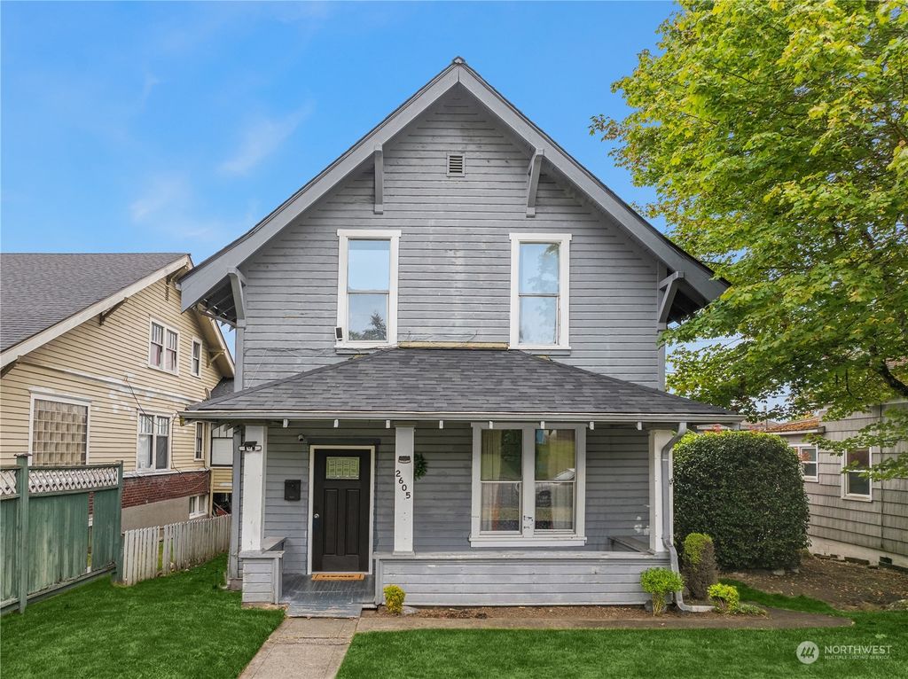 Photo of 2605 Lombard Ave Ave, Everett, WA 98201 (MLS # 2285277)
