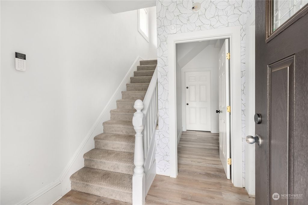 Photo of 2605 Lombard Ave Ave, Everett, WA 98201 (MLS # 2285277)