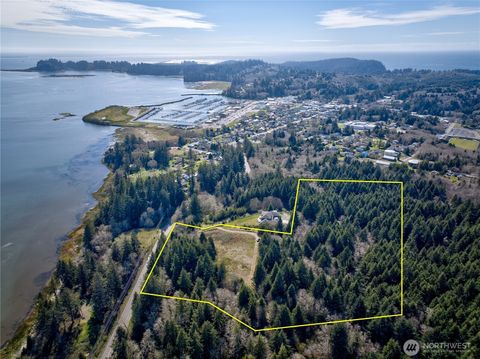 Photo of 1740 State Route 101, Ilwaco, WA 98624 (MLS # 2535502)