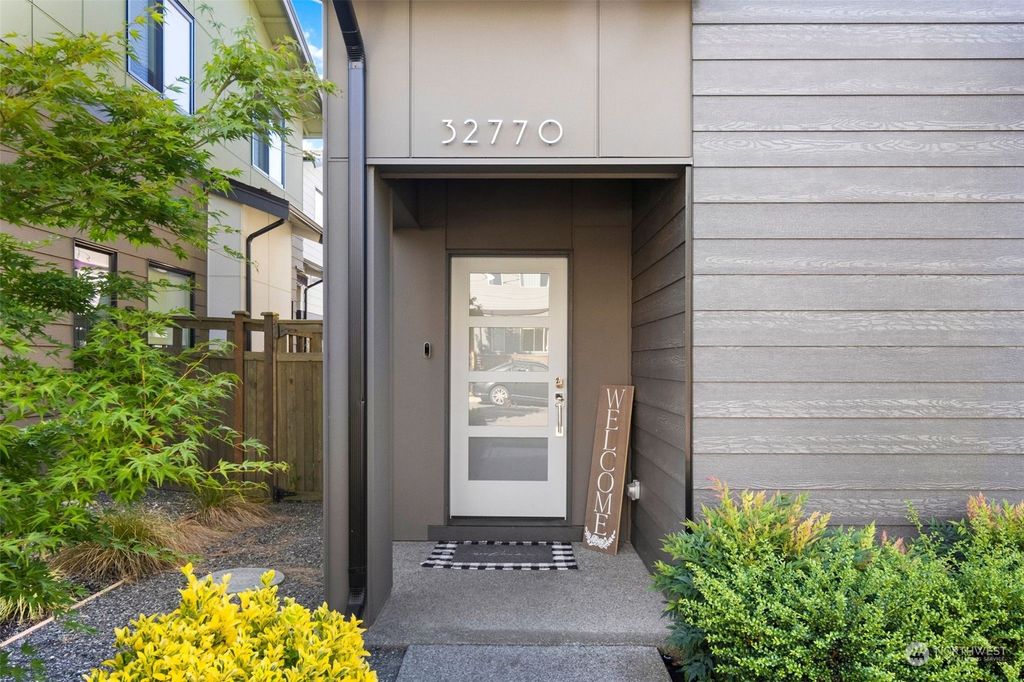 Photo of 32770 Madrona Avenue SE, Black Diamond, WA 98010 (MLS # 2147329)
