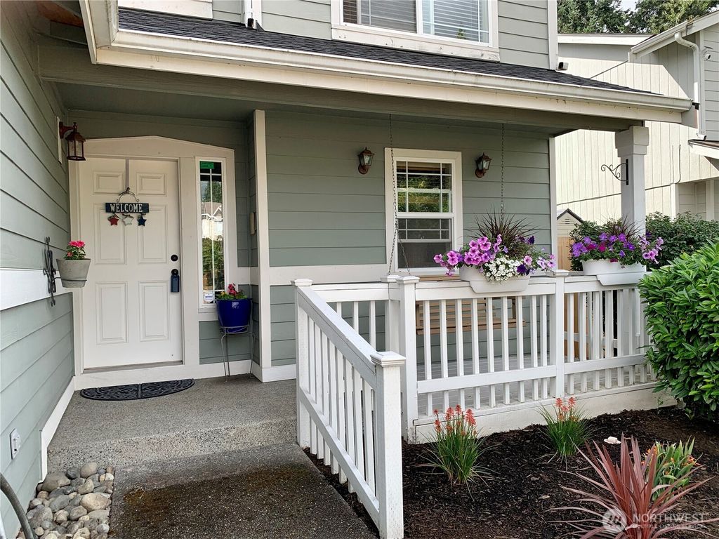Photo of 17722 37th Avenue E, Tacoma, WA 98446 (MLS # 2554621)