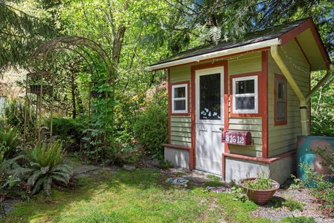 A home in Everett