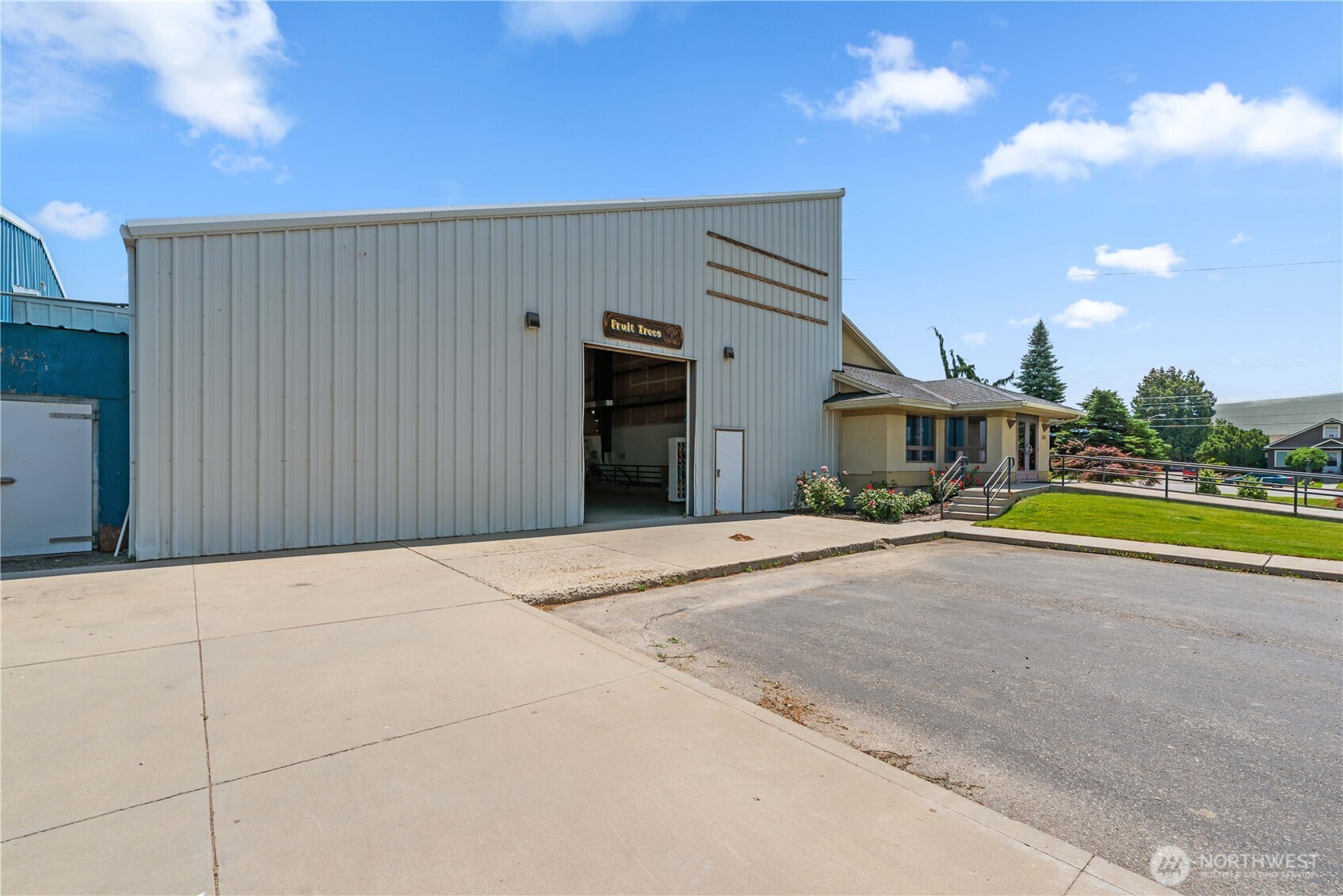 2821 Grant Road