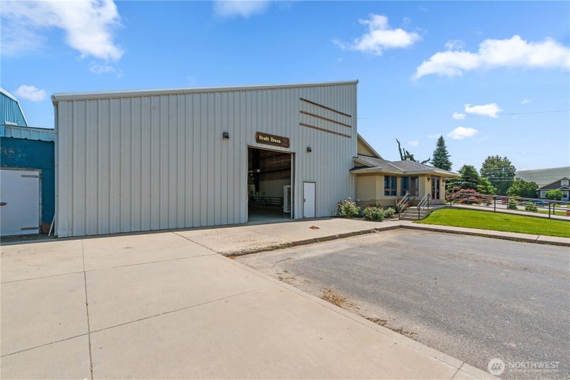 2821 Grant Road