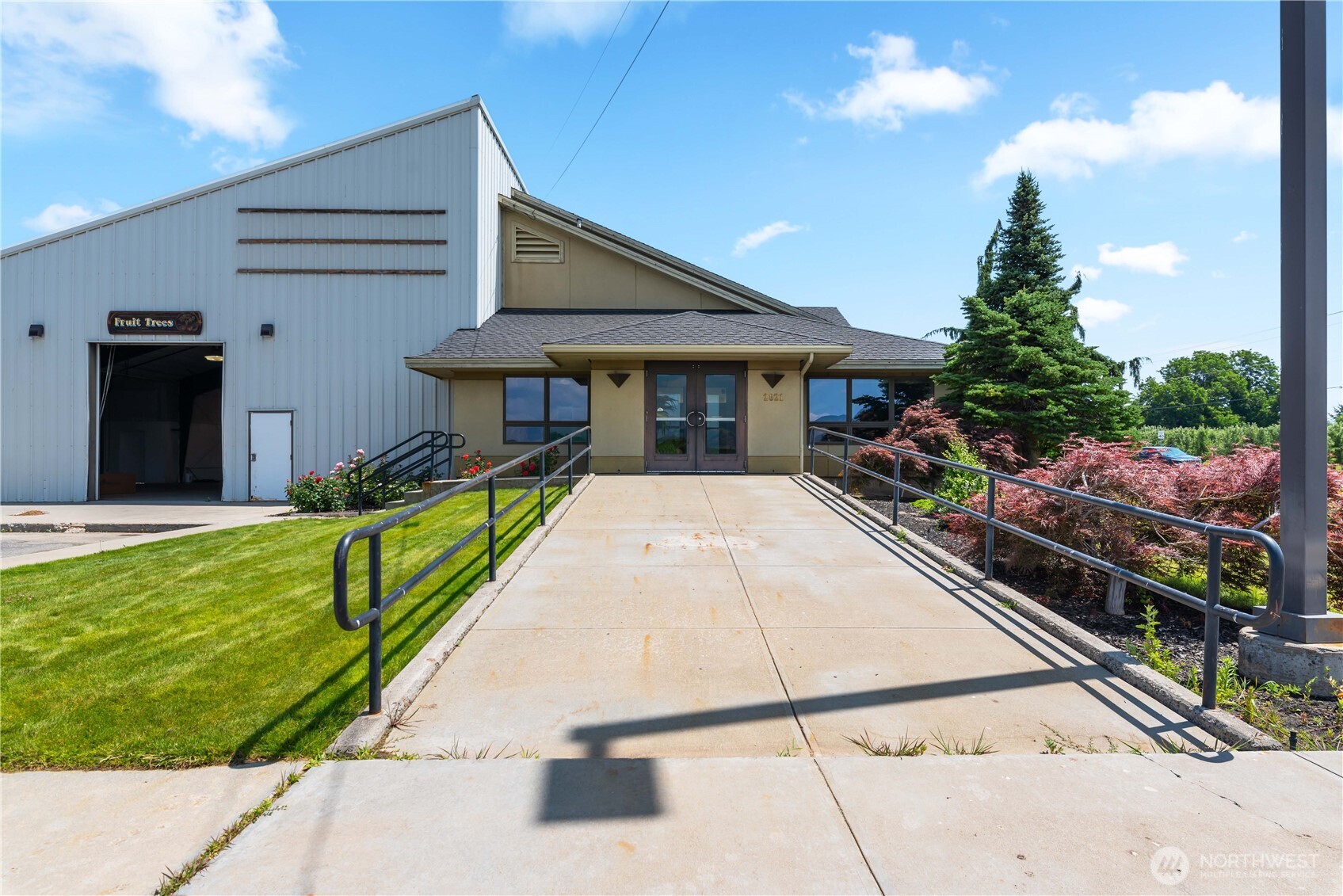 2821 Grant Road
