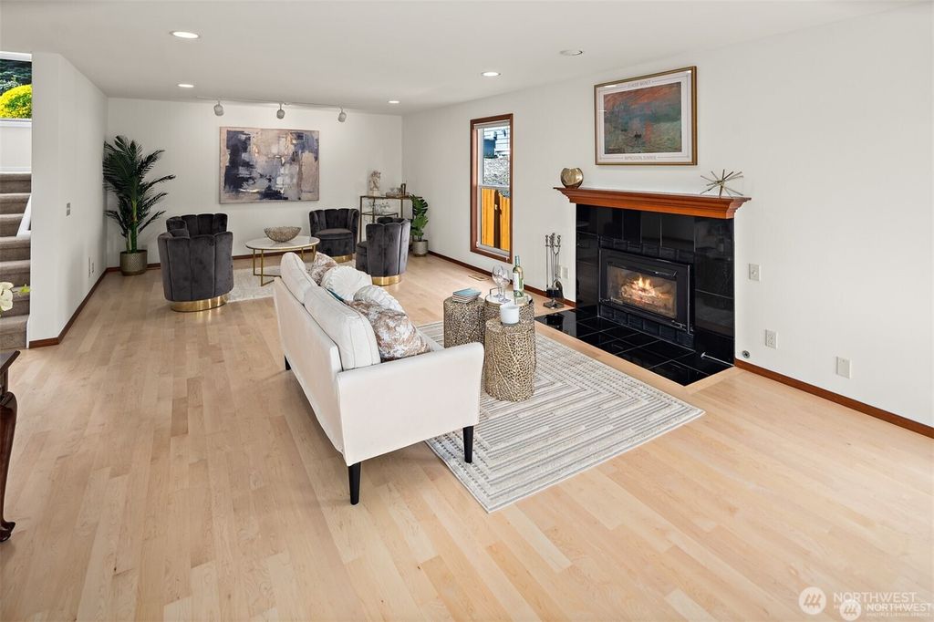 listing image 9364249557748453182