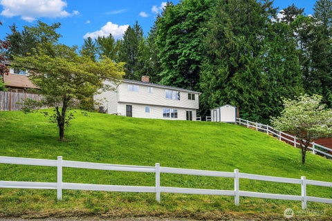 Photo of 17813 147th Place NE, Woodinville, WA 98072 (MLS # 2499395)