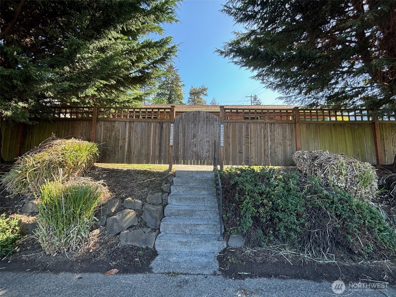 4856 Fauntleroy Way SW