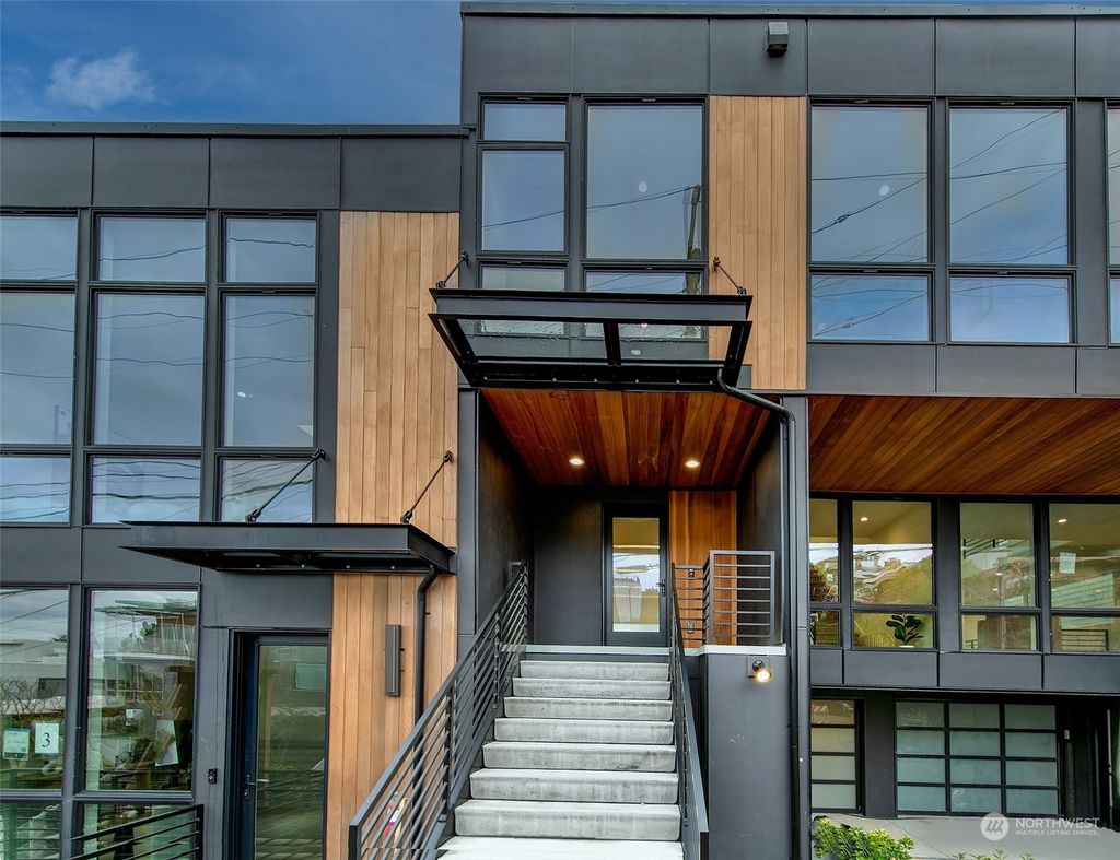 Photo of 509 Galer Street, Seattle, WA 98109 (MLS # 2126599)
