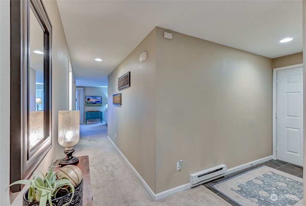 Photo of 210 Mountain Park Boulevard SW #F203, Issaquah, WA 98027 (MLS # 2200958)