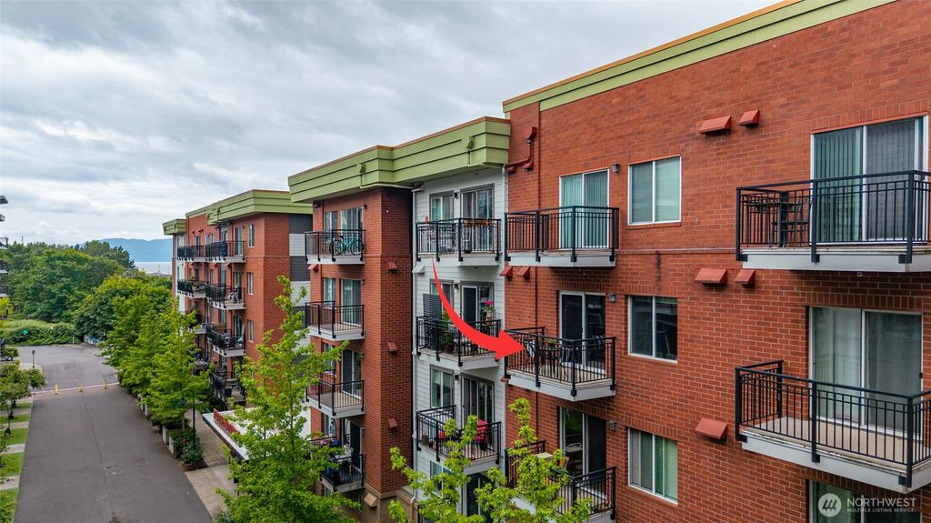 Photo of 1015 Railroad Avenue #415, Bellingham, WA 98225 (MLS # 2527787)