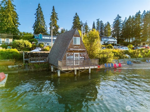 Photo of 320 73rd Avenue NE, Olympia, WA 98506 (MLS # 2561449)