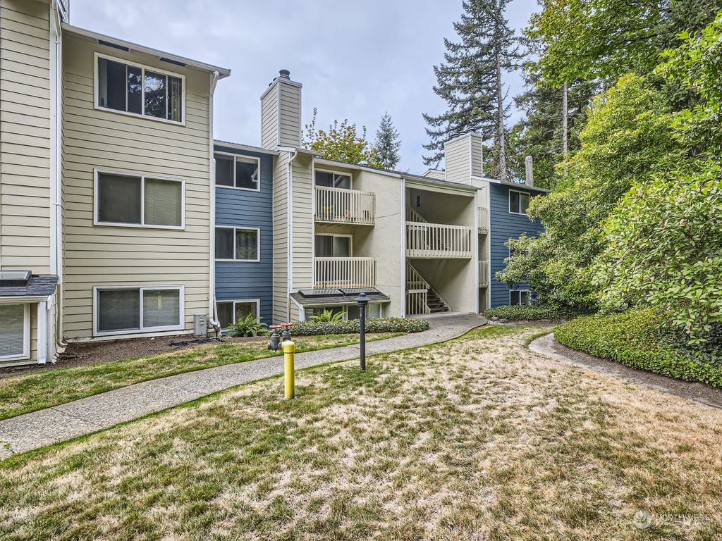 Photo of 9494 Redmond-Woodinville Road #B202, Redmond, WA 98052 (MLS # 2160833)