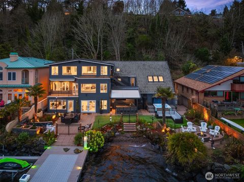 14014 Riviera Place NE Seattle WA 98125